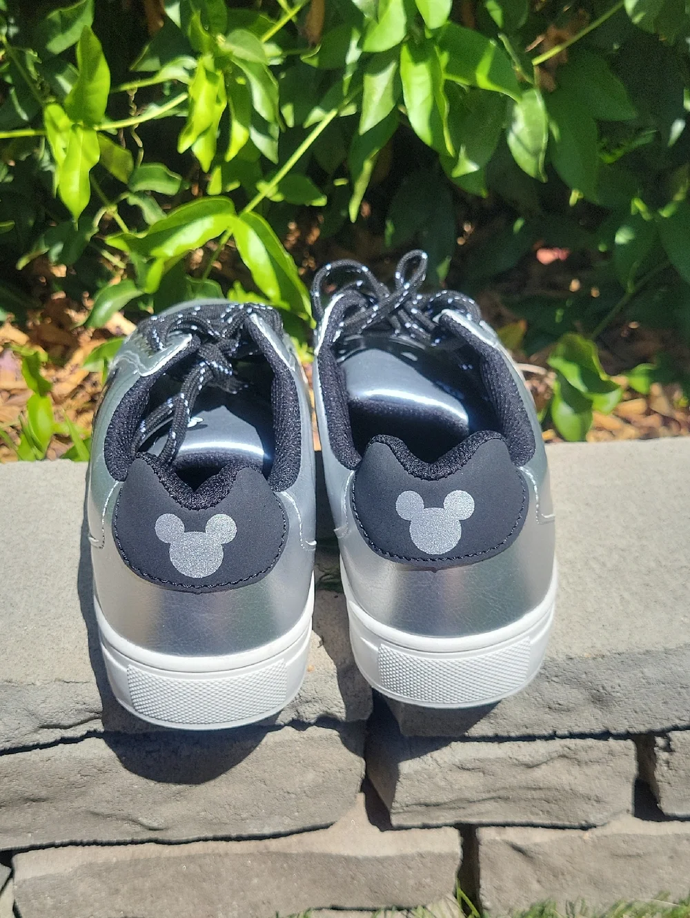 Silver Metallic Disney Mickey Mouse Sneakers Tennis Shoes Sz 7